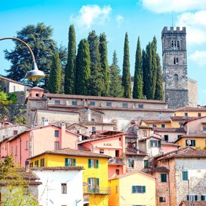 tuscan guided tours barga 03