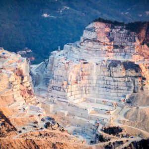 tuscan guided tours carrara 01